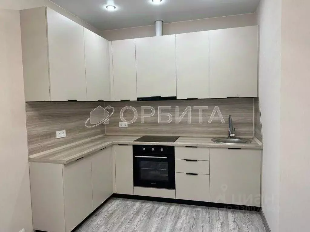 2-к кв. Тюменская область, Тюмень Одесская ул., 7к1 (59.0 м) - Фото 1