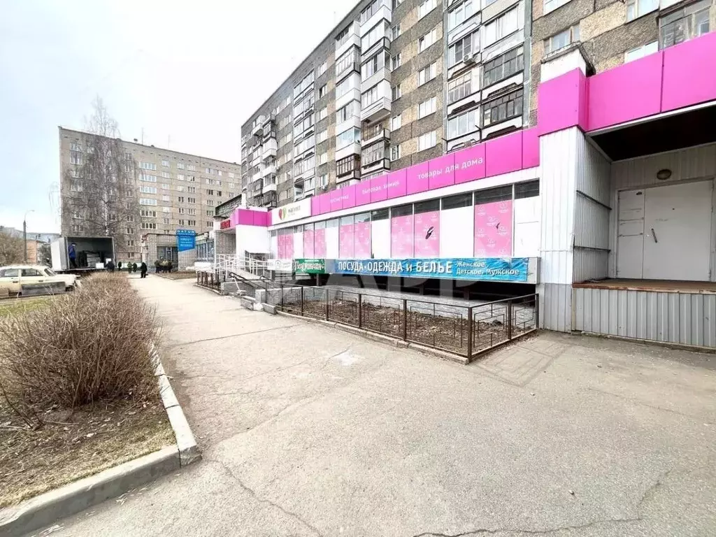 Торговая площадь в Удмуртия, Ижевск Восточная ул., 32 (187 м) - Фото 1