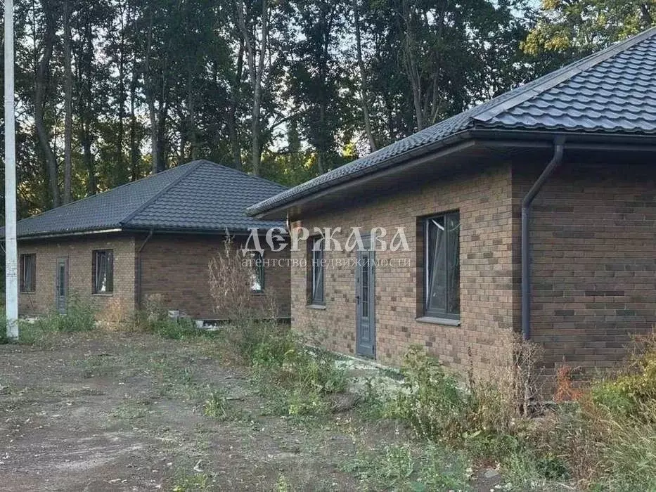 Дом в Белгородская область, Старый Оскол пер. 2-й Санаторный (100 м) - Фото 0