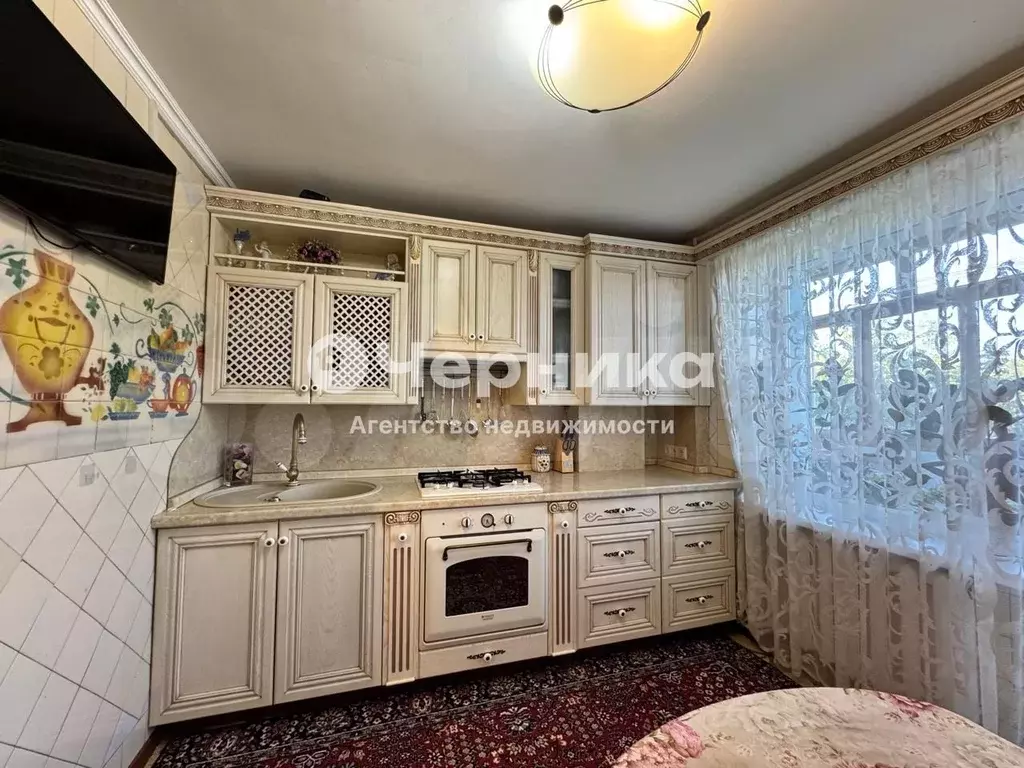 3-к. квартира, 70,4 м, 2/3 эт. - Фото 1