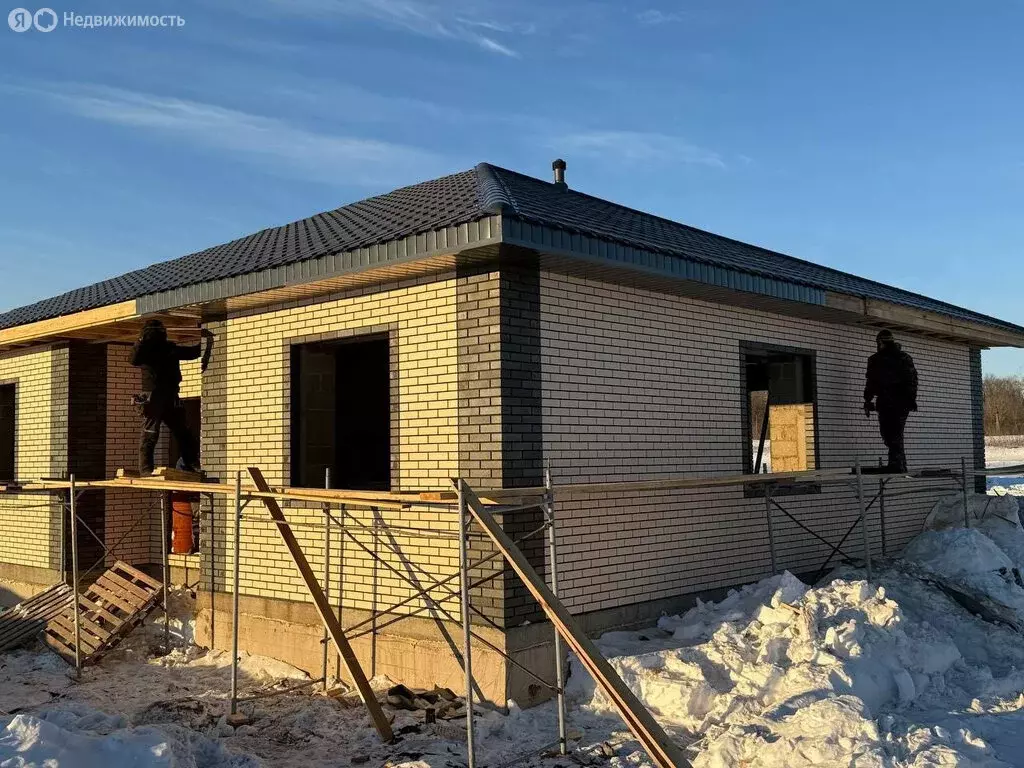 Дом в Стерлитамакский район, Красноярский сельсовет, село Косяковка ... - Фото 1