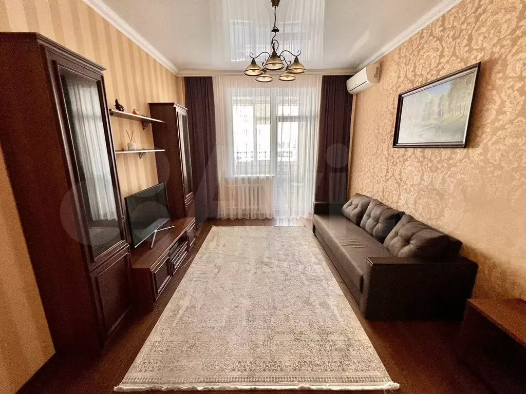 3-к. квартира, 90 м, 2/6 эт. - Фото 0