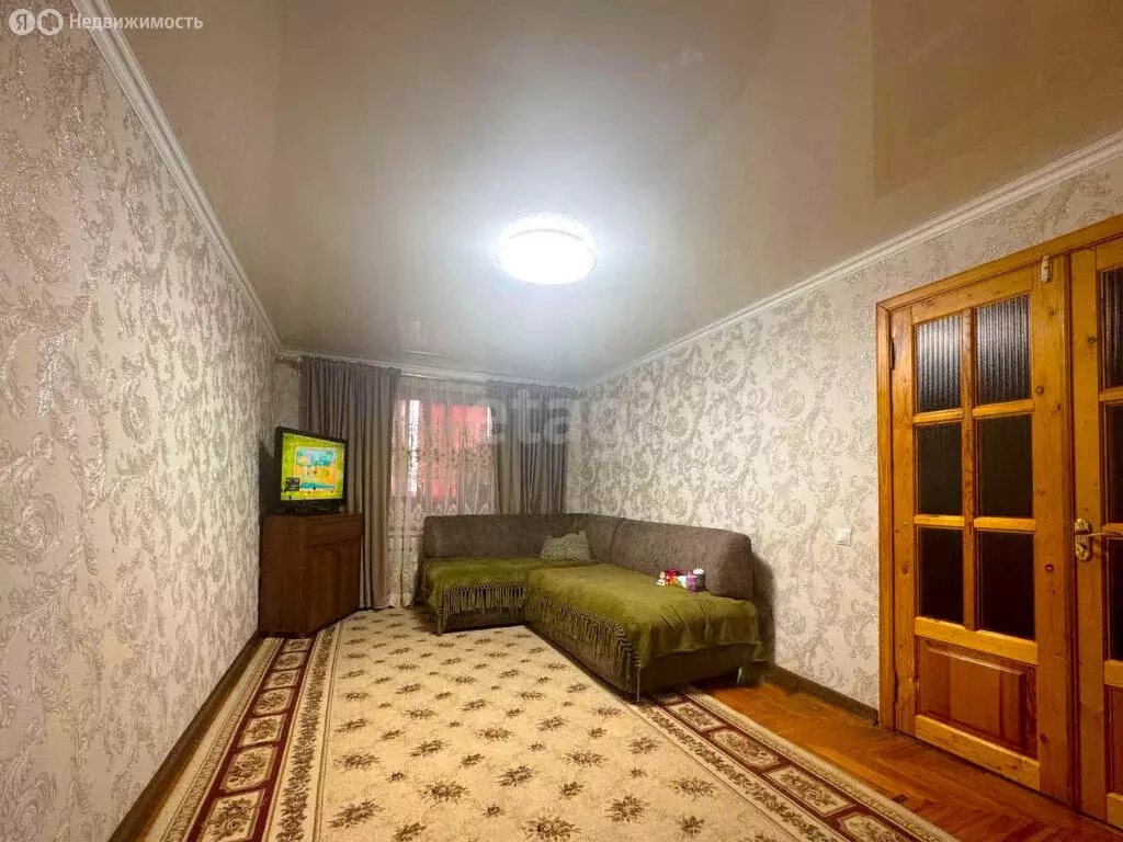 3-комнатная квартира: Нальчик, улица Мусукаева, 34 (58.2 м) - Фото 0
