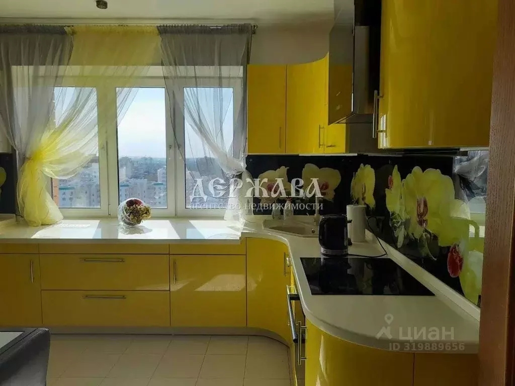 3-к кв. Белгородская область, Старый Оскол Степной мкр, 22 (93.0 м) - Фото 1