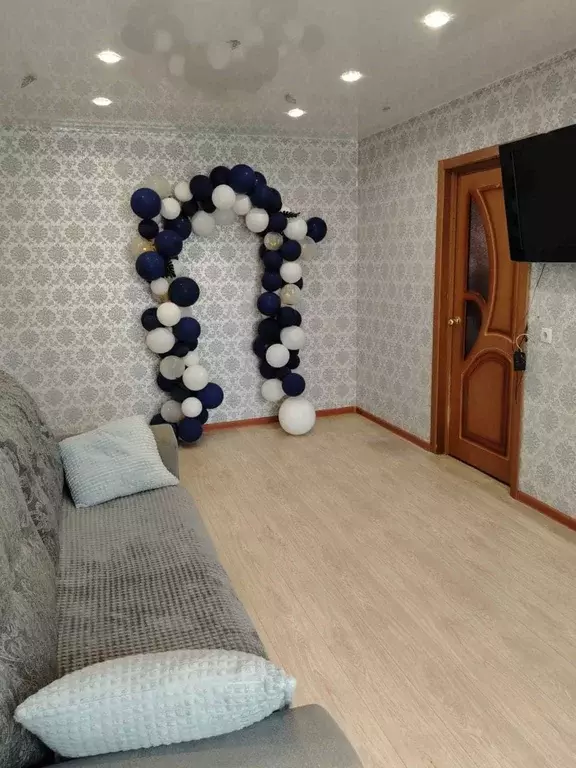 Продаётся 4-к квартира, 60.9 м - Фото 1