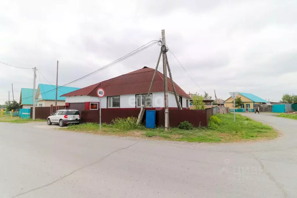 Дом в Тюменская область, с. Исетское ул. Калинина, 12 (129.0 м) - Фото 0