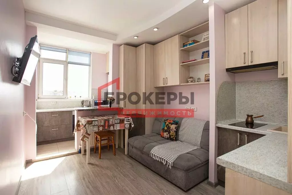 2-к кв. Севастополь просп. Генерала Острякова, 244к4 (40.0 м) - Фото 0