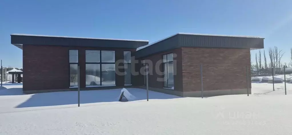 Дом в Саратовская область, Энгельсский район, Красноярское ... - Фото 1