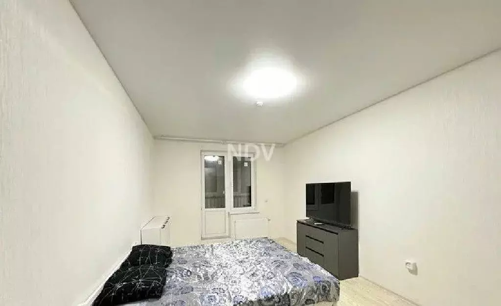 Продается 3-комнатная квартира - Фото 1