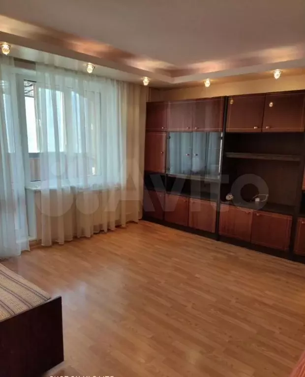 1-к. квартира, 35 м, 4/10 эт. - Фото 1