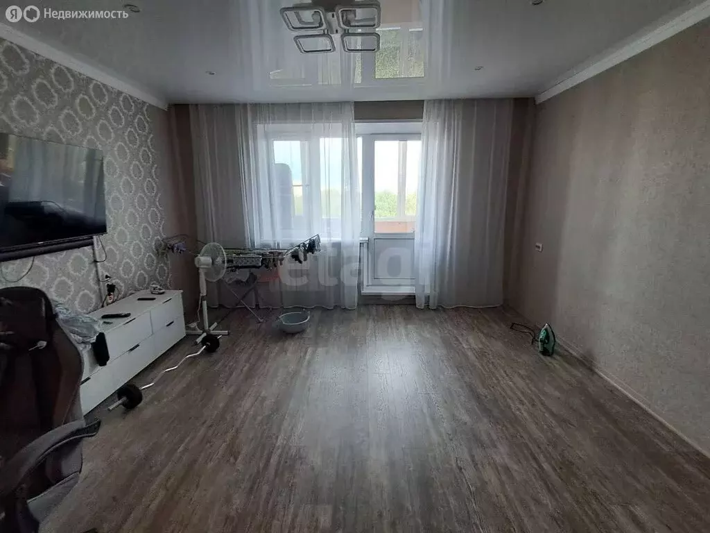4-комнатная квартира: Тобольск, 10-й микрорайон, 24 (76.1 м) - Фото 1