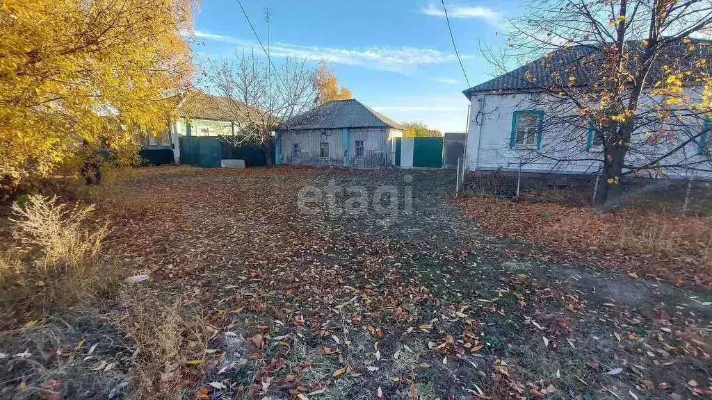 Дом в Белгородская область, Старооскольский городской округ, с. ... - Фото 1