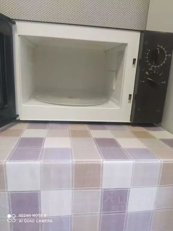 1-к кв. Удмуртия, Ижевск ул. имени 50-летия ВЛКСМ, 30 (30.0 м) - Фото 1