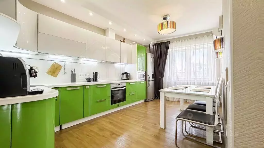 3-к кв. Иркутская область, Иркутск Советская ул., 35 (100.0 м) - Фото 0