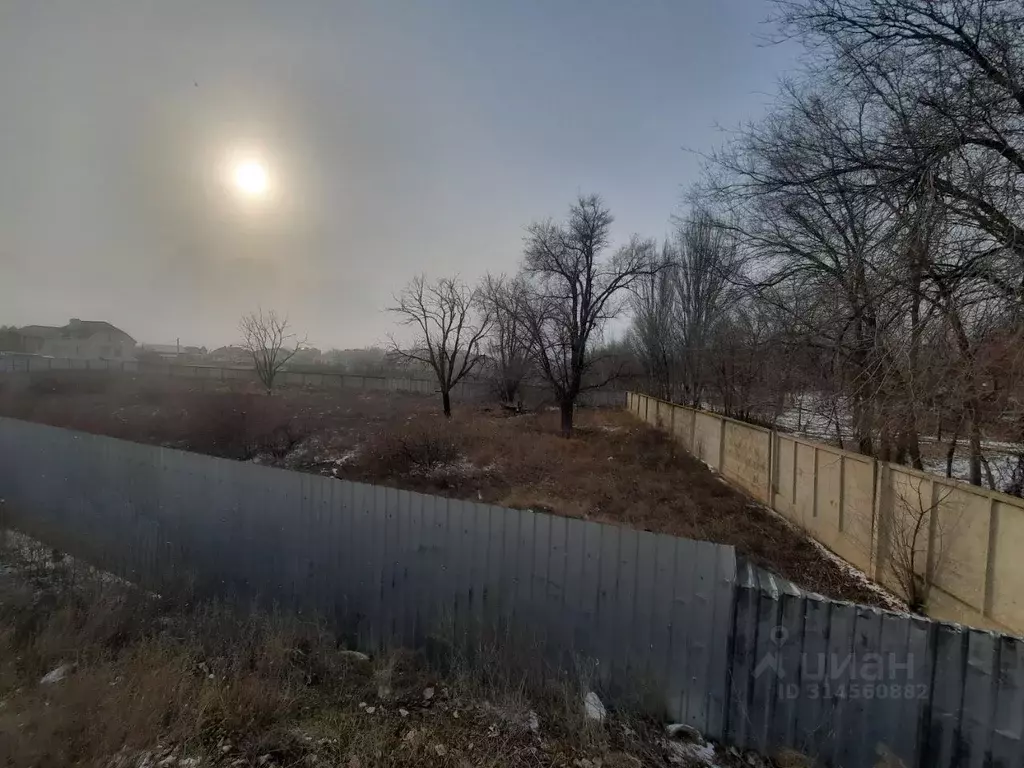 Участок в Астраханская область, Наримановский район, пос. Тинаки 2-е ... - Фото 0