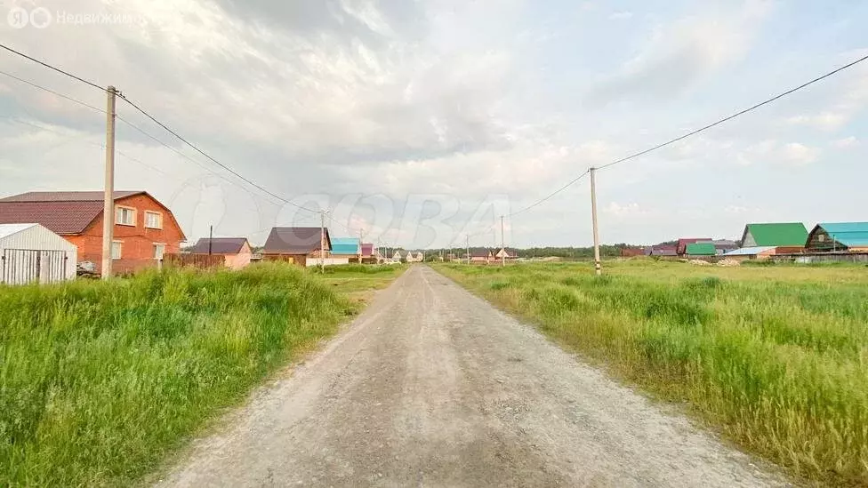 Участок в Ялуторовский район, село Киева (18 м) - Фото 0