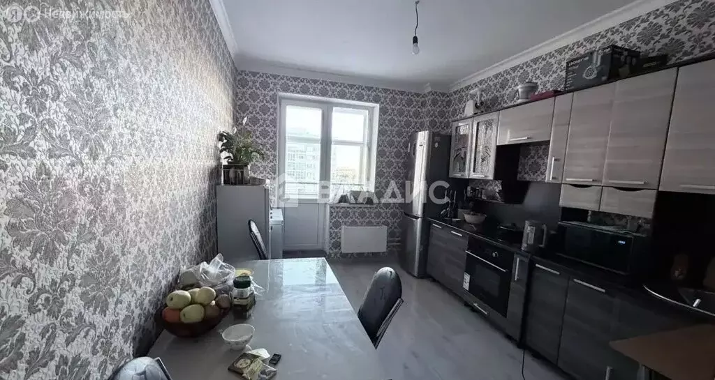 4-комнатная квартира: Балашиха, микрорайон Кучино, улица Брагина, 1 ... - Фото 1