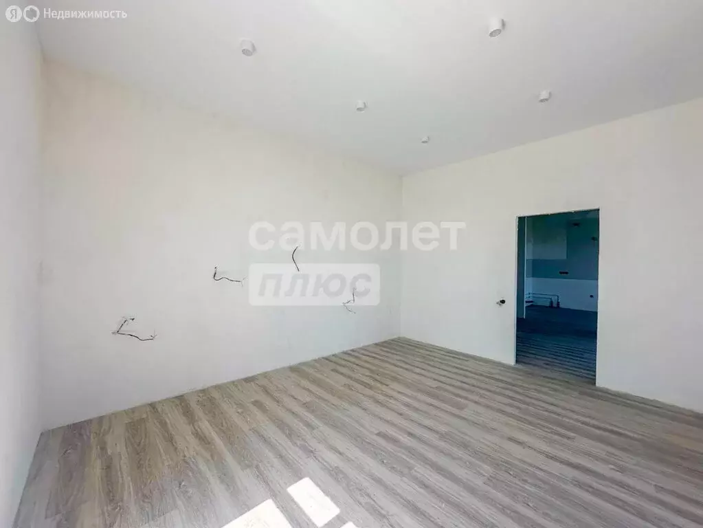 Квартира-студия: Ульяновск, улица Кирова, 51 (59.6 м) - Фото 1