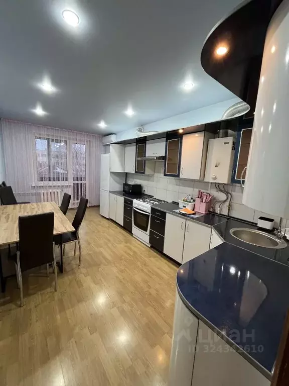 3-к кв. Ростовская область, Новочеркасск Платовский просп., 62Д (100.0 ... - Фото 1