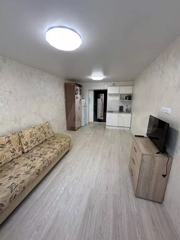 Комната 18 м в 1-к., 2/4 эт. - Фото 0