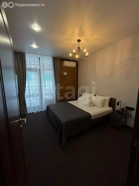 Квартира-студия: село Сыростан, улица Фёдора Конюхова, 10 (68 м) - Фото 1