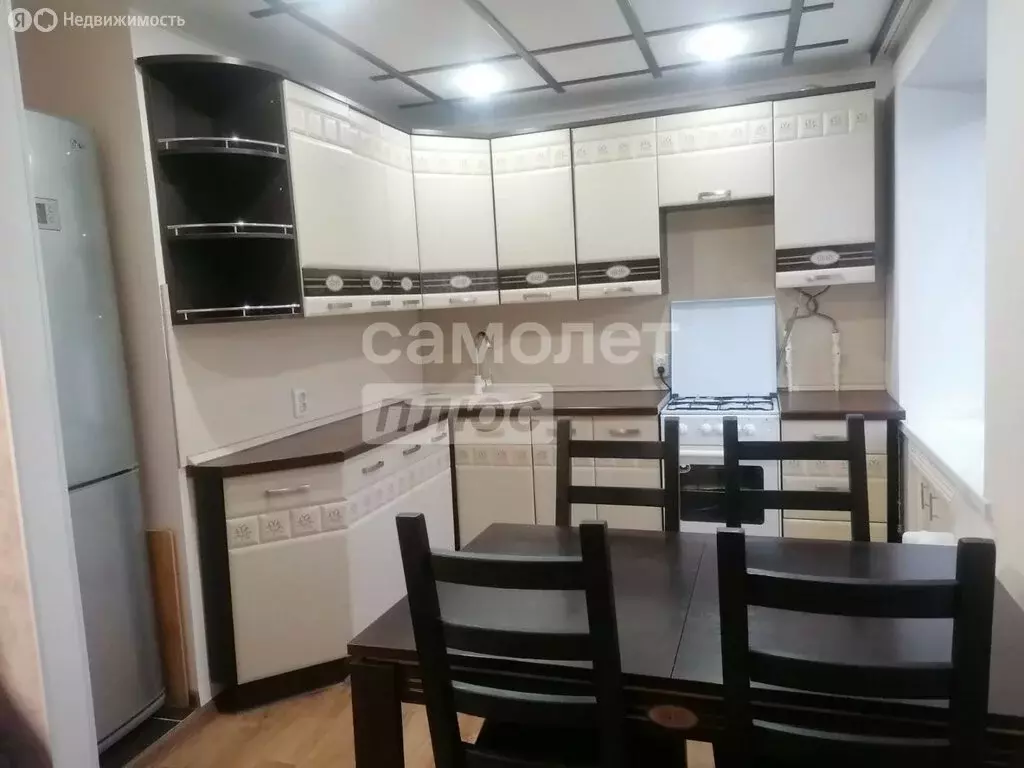2-комнатная квартира: Октябрьский, улица Салават-Батыра, 5 (42.8 м) - Фото 0