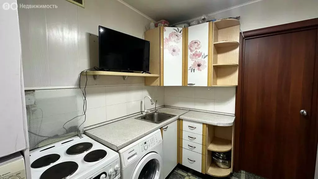 1-комнатная квартира: Тольятти, 10-й квартал, бульвар Луначарского, 4 ... - Фото 2