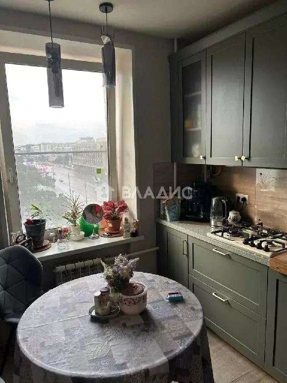 Продается 3-комнатная квартира - Фото 2