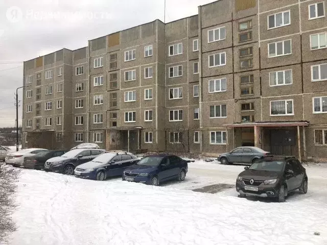 3-комнатная квартира: Верхняя Салда, улица Устинова, 5 (71.9 м) - Фото 0