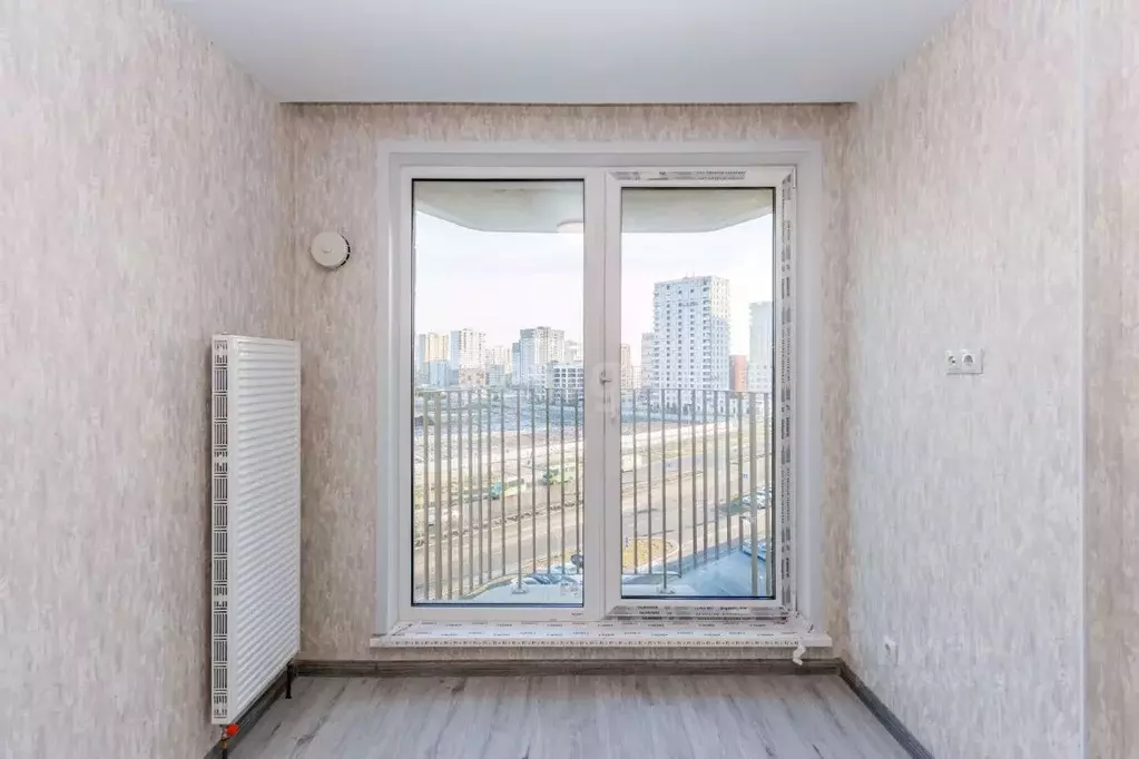 1-к кв. Тюменская область, Тюмень ул. Фармана Салманова, 3 (30.7 м) - Фото 1