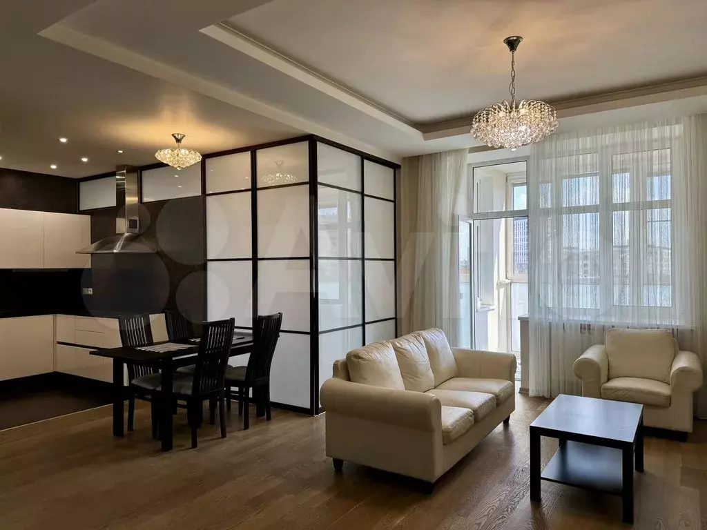 2-к. квартира, 80 м, 9/17 эт. - Фото 1