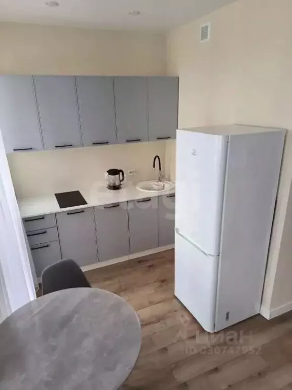 Студия Тюменская область, Тюмень Дамбовская ул., 29к1 (27.8 м) - Фото 2