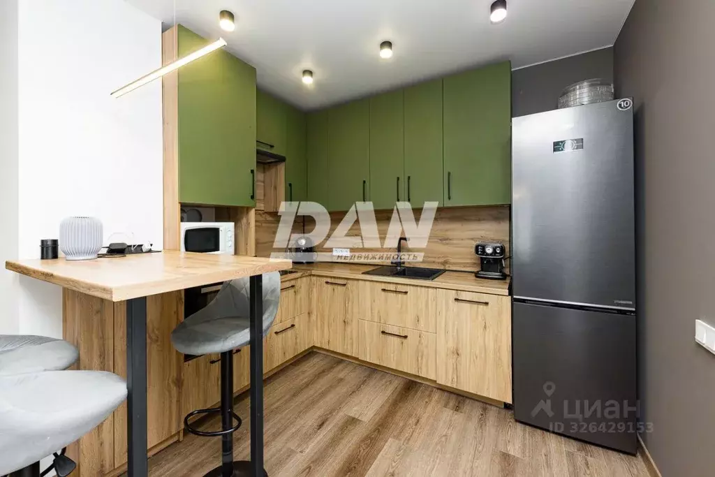 2-к кв. Челябинская область, Челябинск ул. Энгельса, 4 (90.6 м) - Фото 1