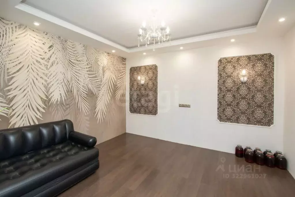 1-к кв. Кемеровская область, Новокузнецк ул. Звездова, 10 (43.3 м) - Фото 1