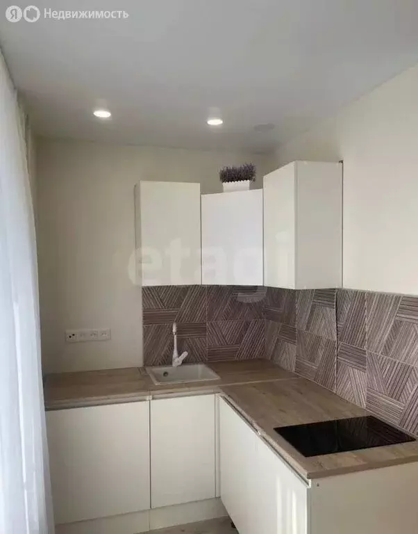 Квартира-студия: Нижний Новгород, улица Сергея Тюленина, 6 (14 м) - Фото 1