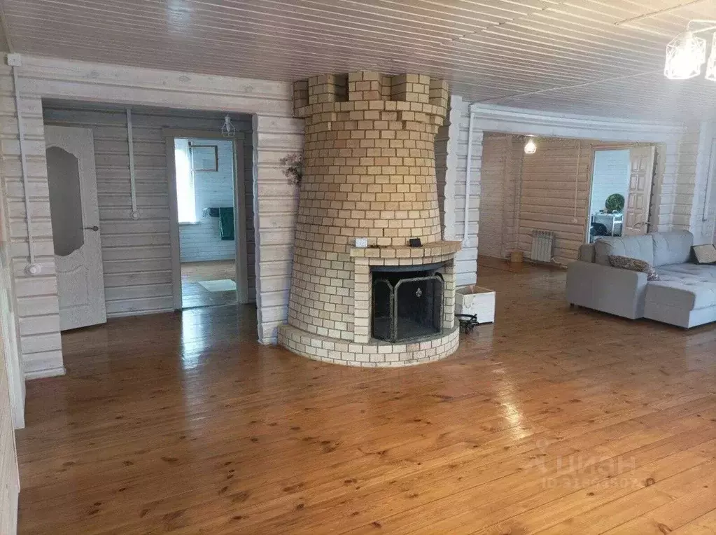 Дом в Свердловская область, Верхнее Дуброво пгт ул. Молодежная, 2 (250 ... - Фото 1