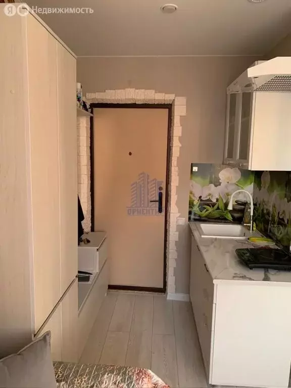 Квартира-студия: Чебоксары, проспект Максима Горького, 11 (17 м) - Фото 1