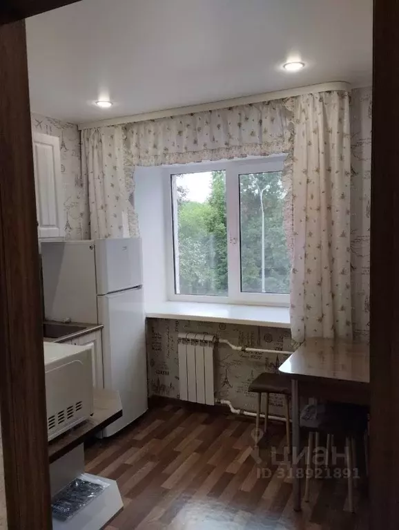 2-к кв. Тюменская область, Тюмень Холодильная ул., 120А (48.0 м) - Фото 1