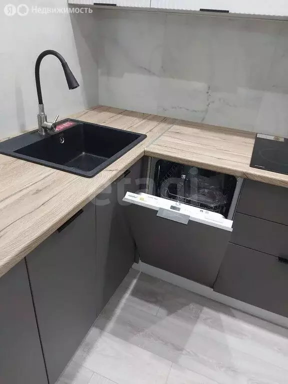 3-комнатная квартира: деревня Крутые Выселки, улица Ю. А. Жоголева, 3 ... - Фото 1