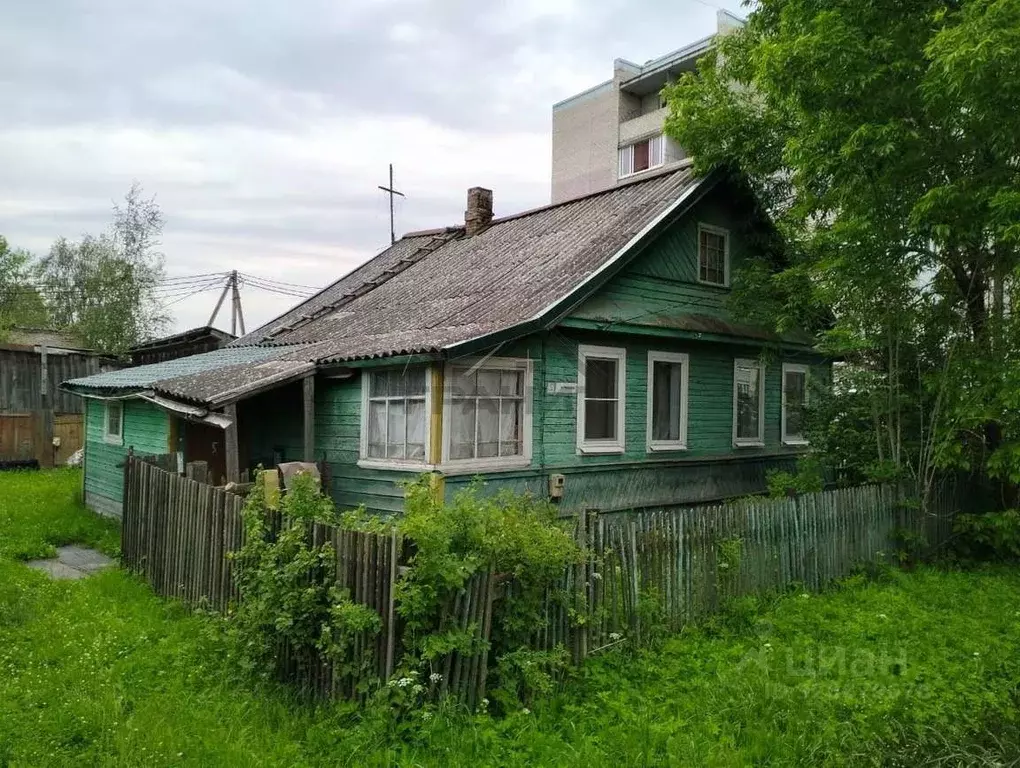 Дом в Новгородская область, Крестцы рп ул. Некрасова (63 м) - Фото 1