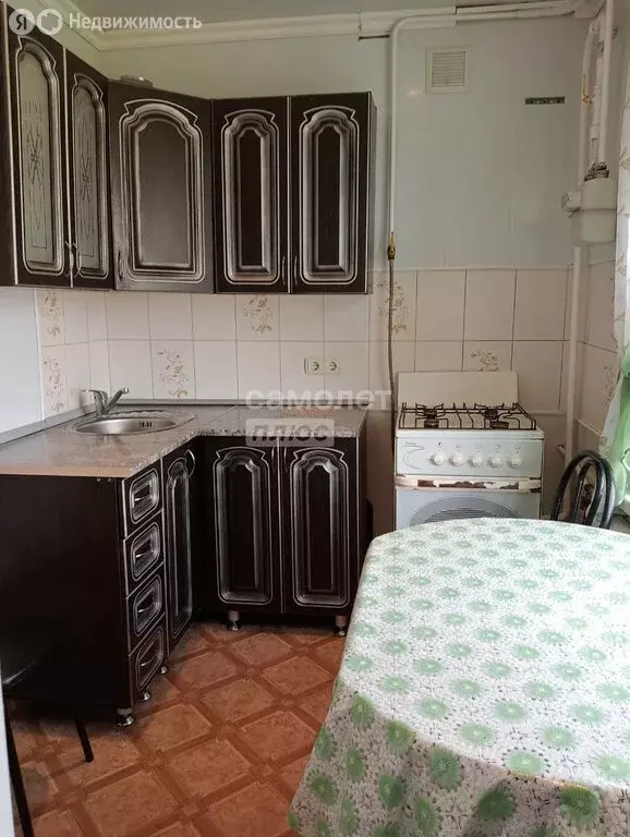 3-комнатная квартира: Любомировка, улица Лизы Чайкиной, 4 (56 м) - Фото 1