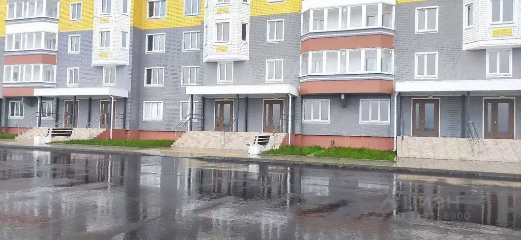 Помещение свободного назначения в Курская область, Курск просп. ... - Фото 0