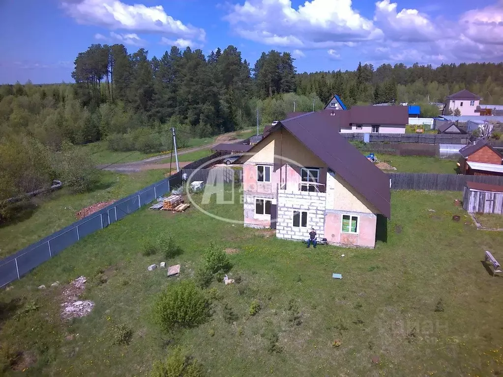 Дом в Пермский край, Добрянка ул. Студенческая, 4 (205 м) - Фото 1