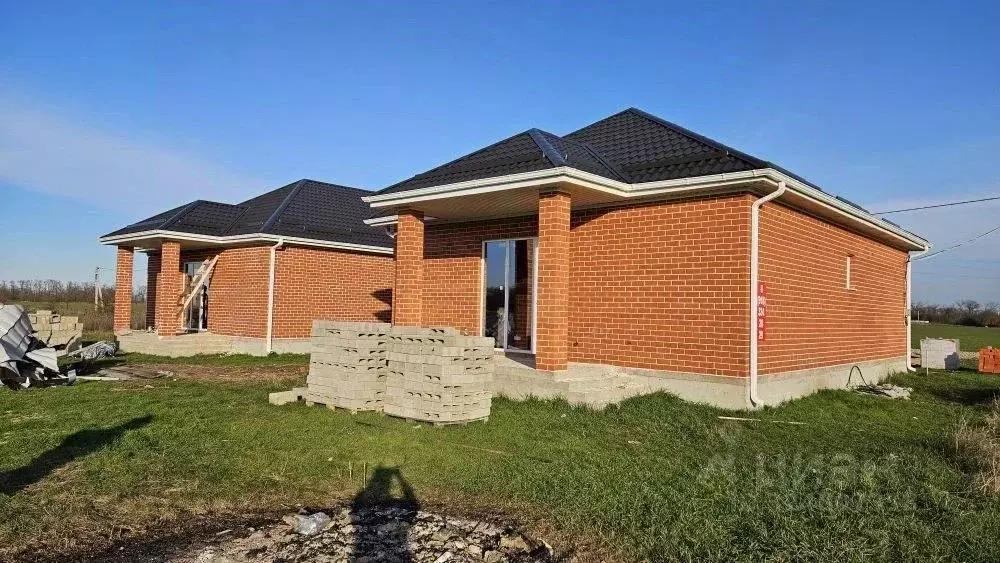 Дом в Краснодарский край, Динской район, Старомышастовская ст-ца ... - Фото 1