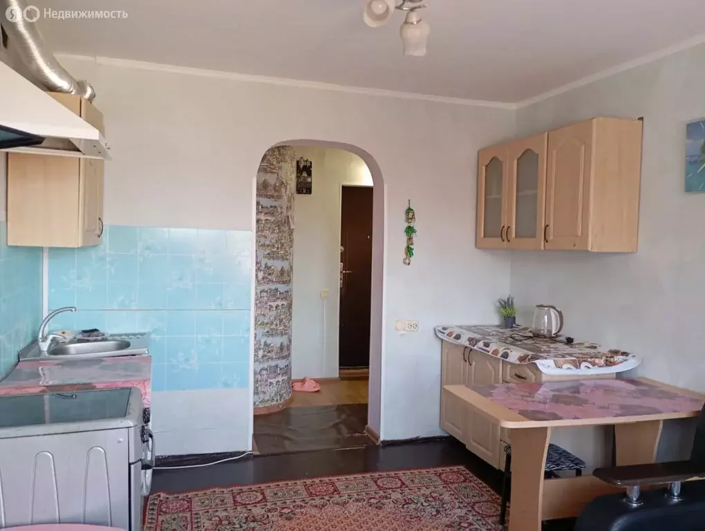 2-комнатная квартира: Ейск, улица Карла Маркса, 1 (30 м) - Фото 1