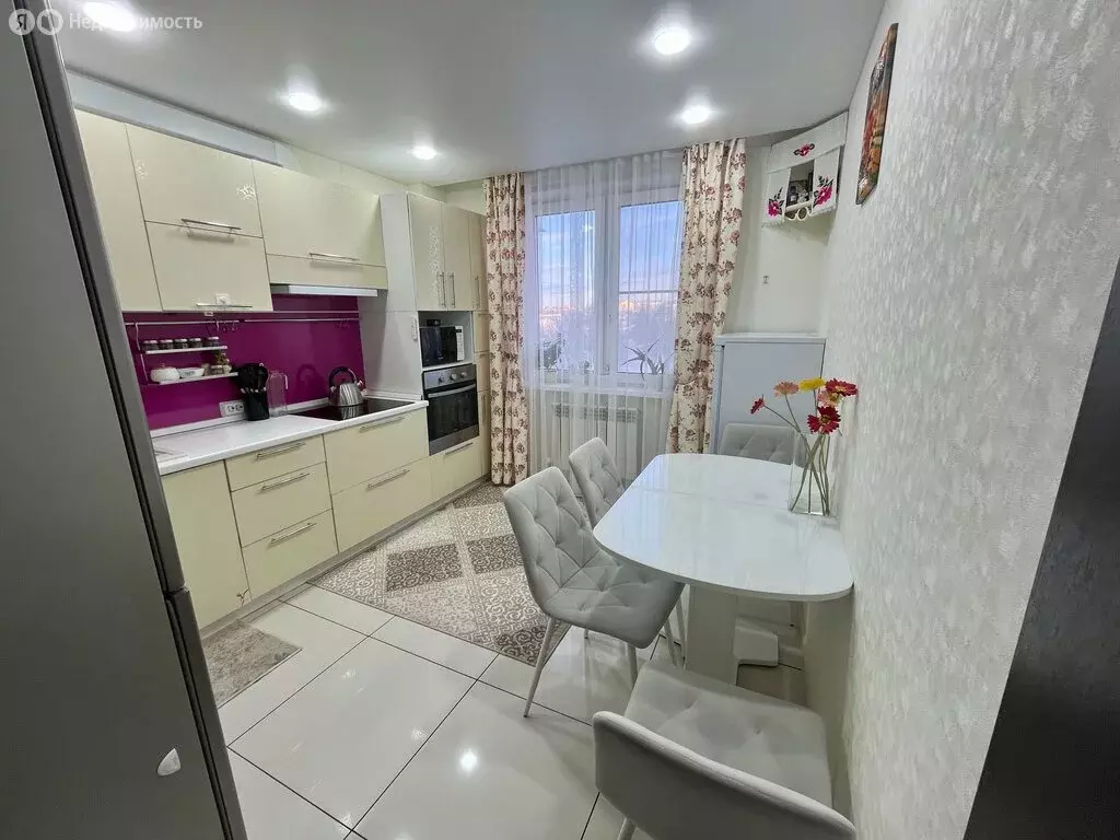 2-комнатная квартира: Чебоксары, микрорайон Альгешево, улица ... - Фото 1