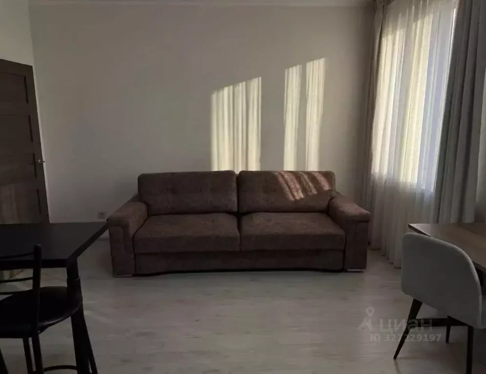 Студия Санкт-Петербург дор. Кушелевская, 6к1 (31.7 м) - Фото 2