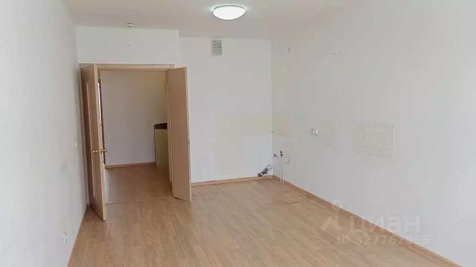 2-к кв. Свердловская область, Екатеринбург ул. Дорожная, 18 (71.4 м) - Фото 2