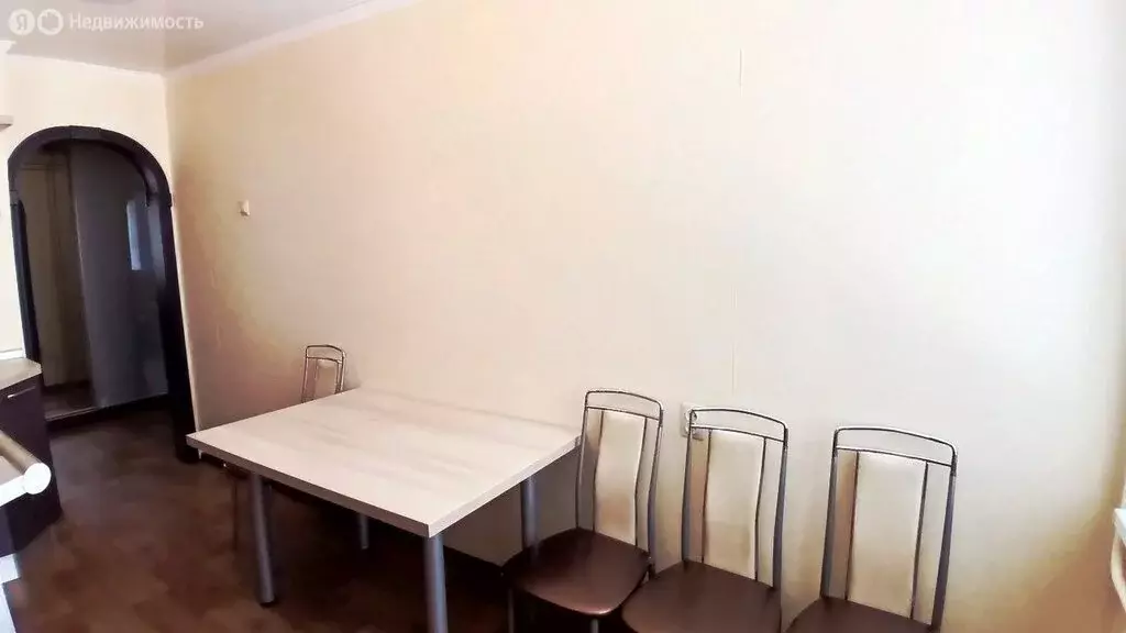 3-комнатная квартира: Нижнекамск, улица Гагарина, 23 (67.4 м) - Фото 2