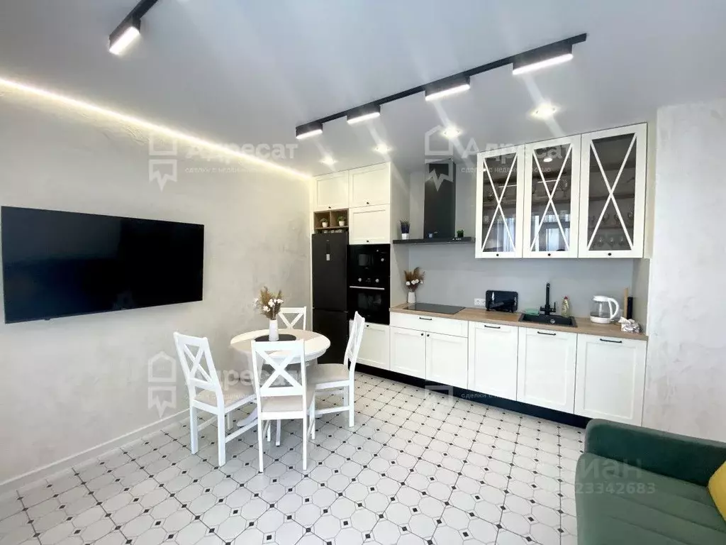 3-к кв. Волгоградская область, Волгоград ул. Малиновского, 14 (58.0 м) - Фото 2